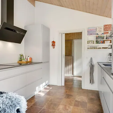 Dom wakacyjny Marjanna - 700m To The Fjord By Interhome *